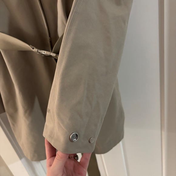 Lululemon Always There Short Trench Coat Size 10 Belted Jacket light beige EUC - Picture 9 of 10